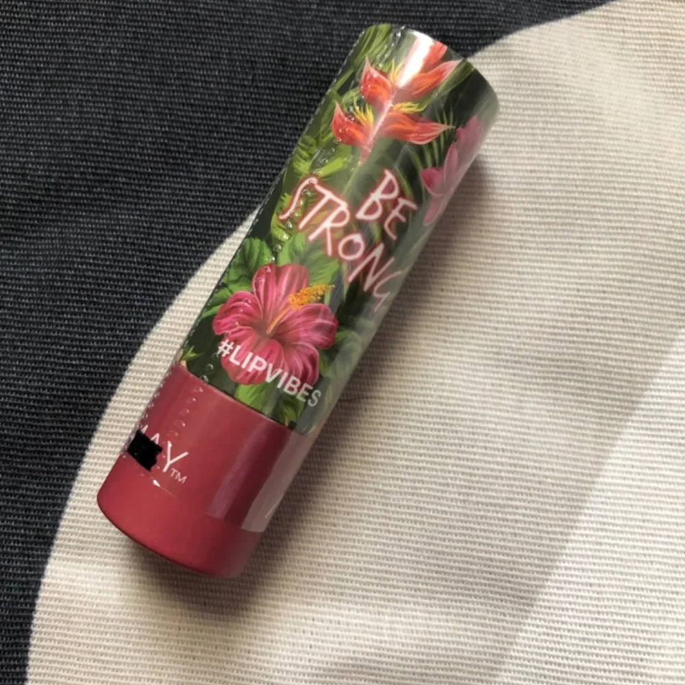 Almay lipstick - Picture 3 of 4